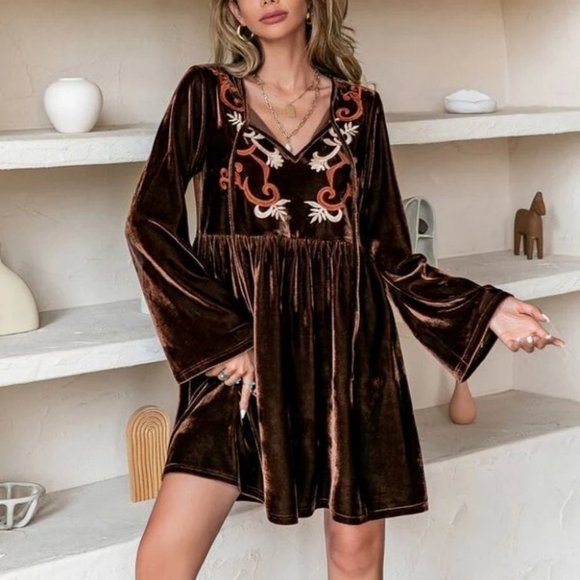 Cottagecore Boho Floral Embroidery long Flounce Sleeved Brown Velvet Mini Dress - Picture 6 of 6